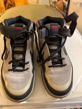 Nike Men's Gray, Black and Red High-Top Athletic Sneakers